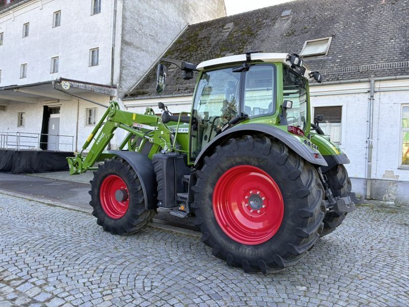 Fendt 516 VARIO S4 PROFI