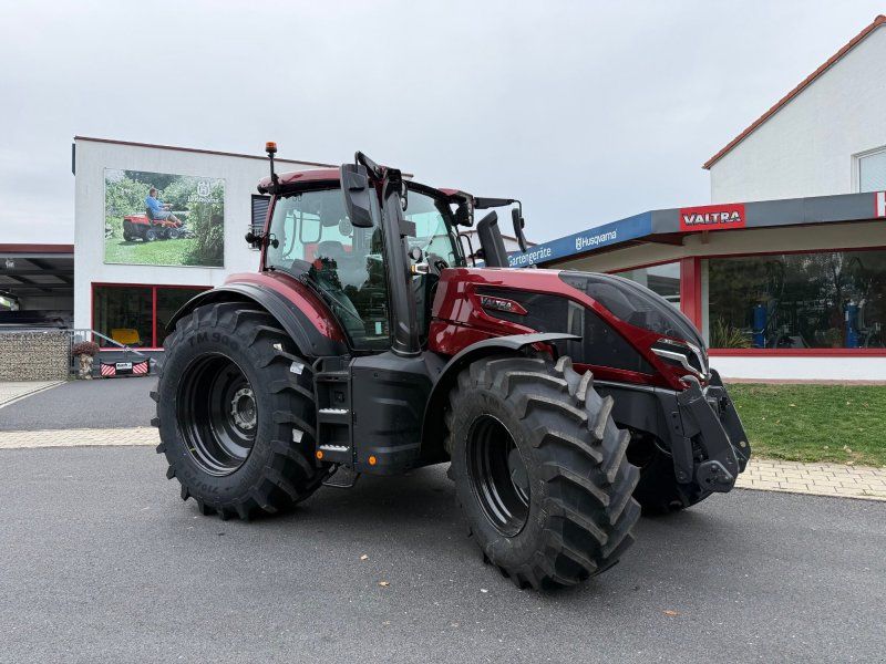 Valtra Q305