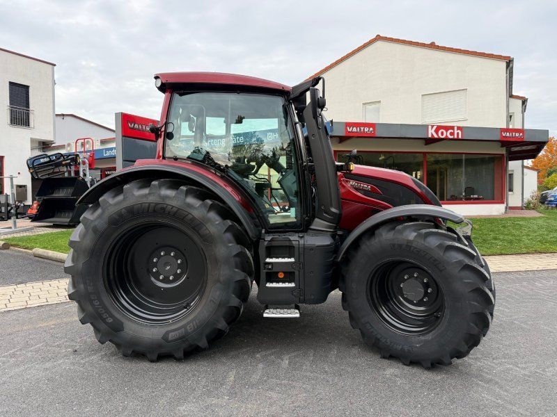 Valtra N175 D
