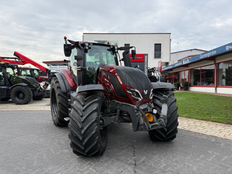 Valtra T215 D