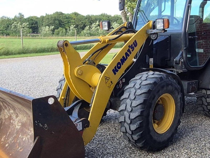 Komatsu WA70-6