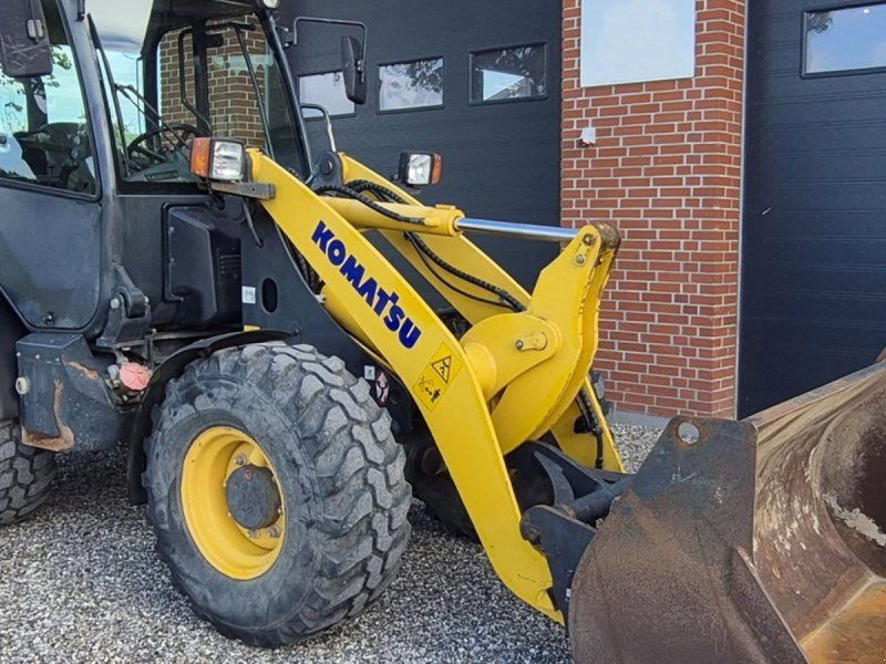 Komatsu WA70-6