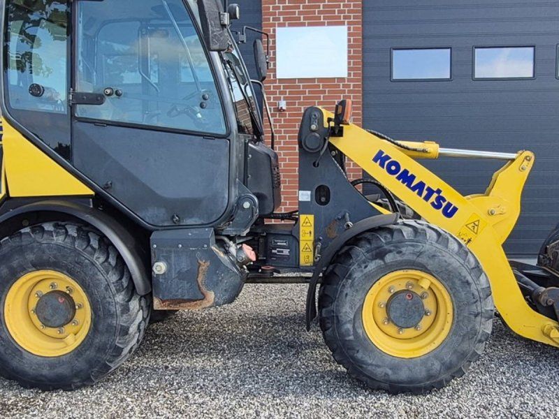 Komatsu WA70-6