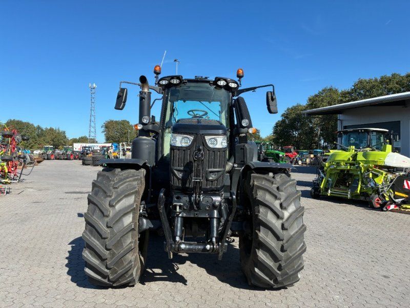 John Deere 6M230