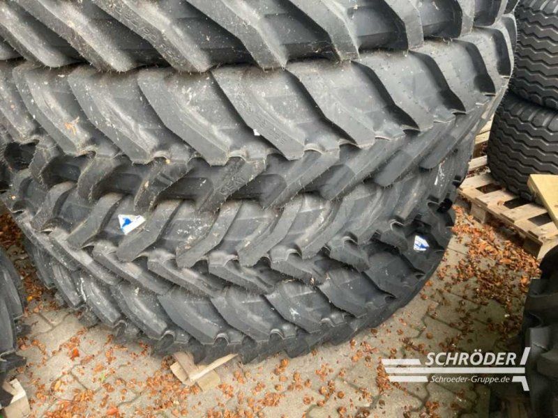 Fendt PFLEGERÄDER 2X 380/90 R 54 CEAT