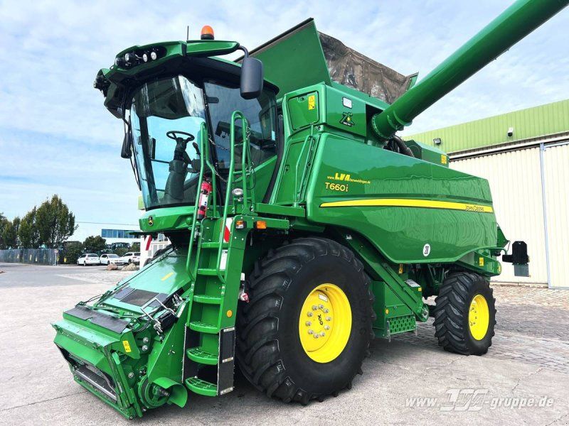 John Deere T660
