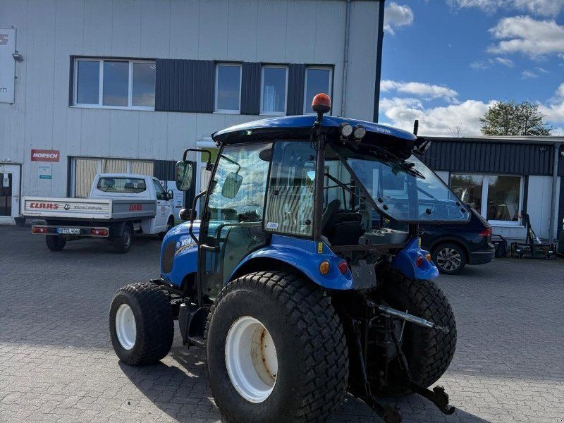 New Holland Boomer 50