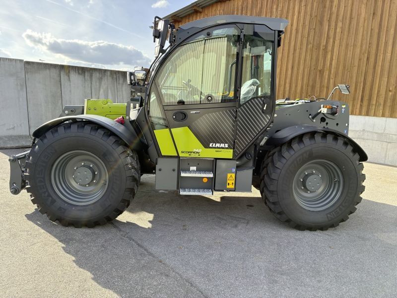 Claas SCORPION 742 VP NIGHT EDITION