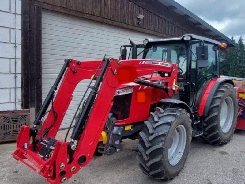 Massey Ferguson 4707
