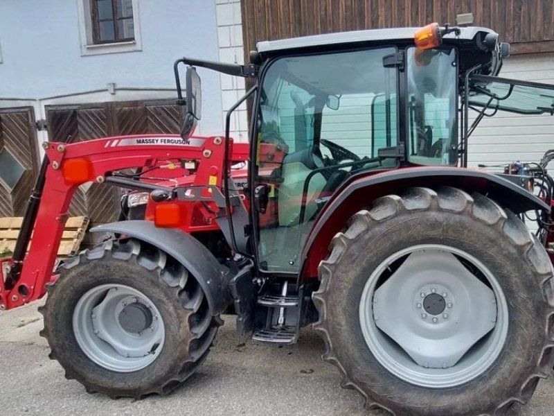 Massey Ferguson 4707
