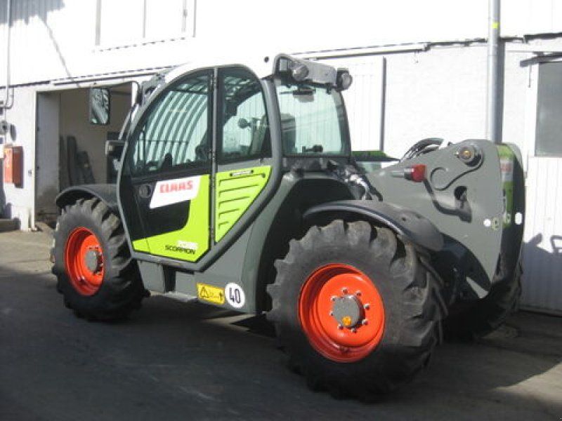 Claas Scorpion 7035