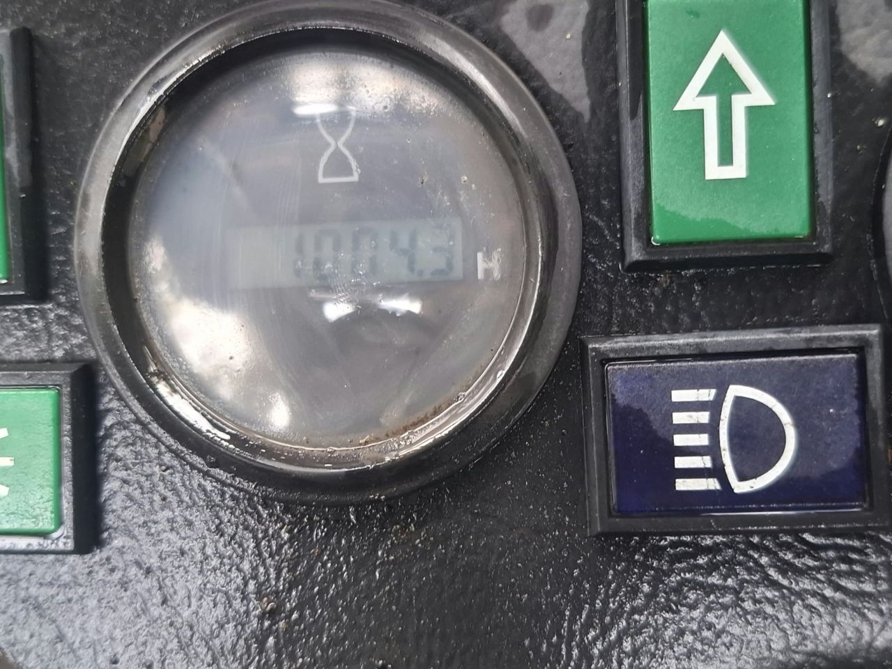 Giant G2300HD X-tra | bj 2024 | 1004 uur | puinbak