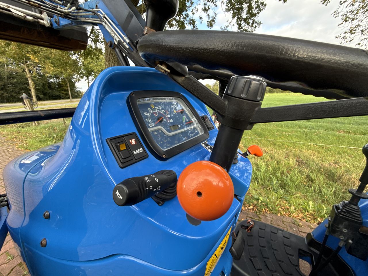 New Holland 3040 Boomer