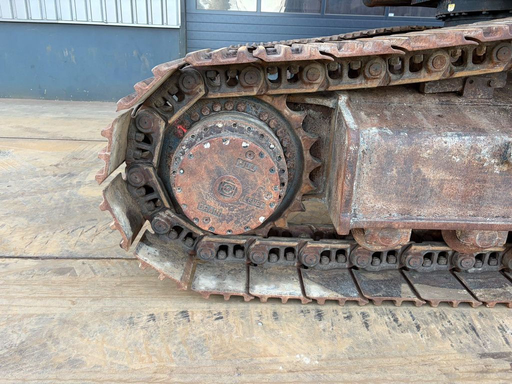 Hyundai HX380L