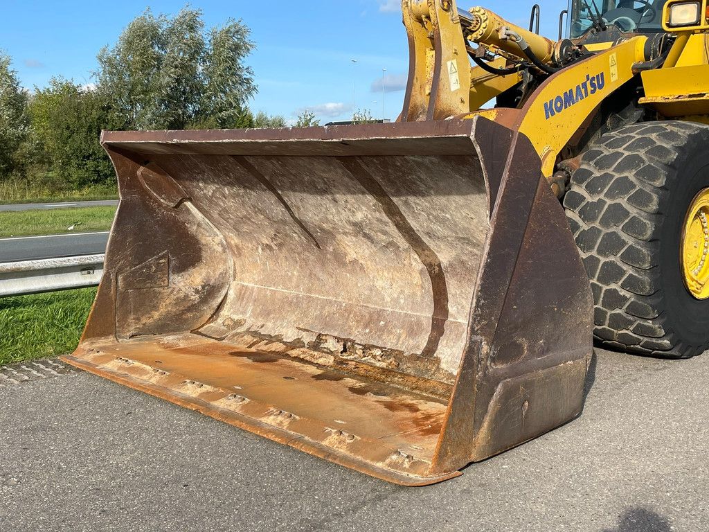 Komatsu WA500-6