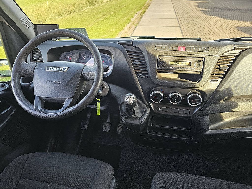 IVECO DAILY 35S13 L2H2 ac trekhaak 3500 kg