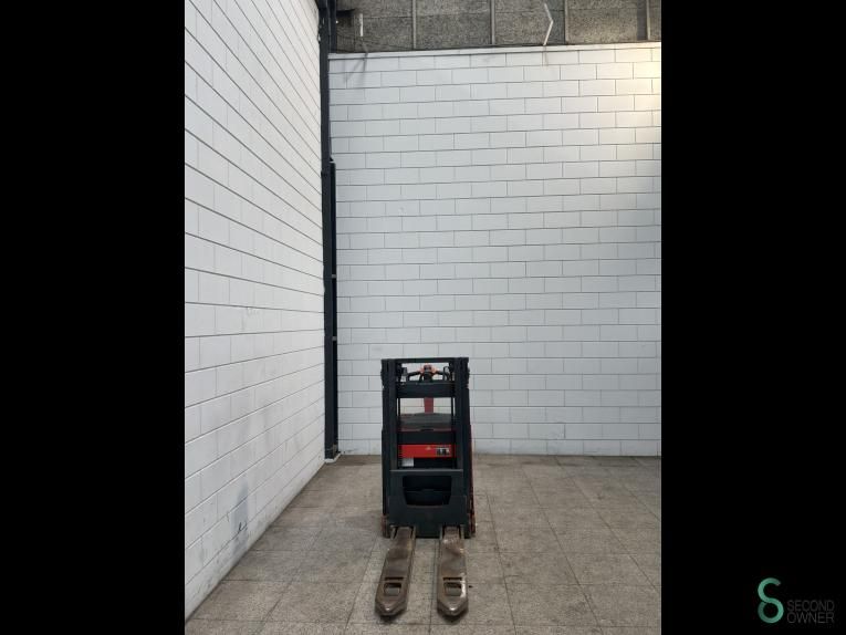 Stackers Electric Linde D08 2016