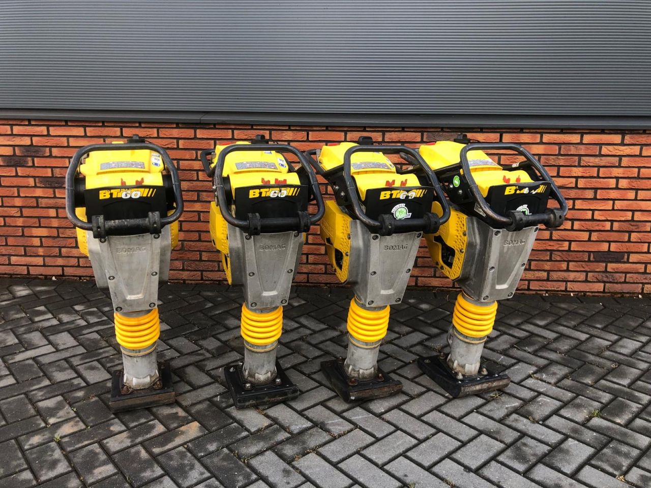 Gebruikte BOMAG BT 60 Trilstamper 2019 - 4 stuks beschikbaar