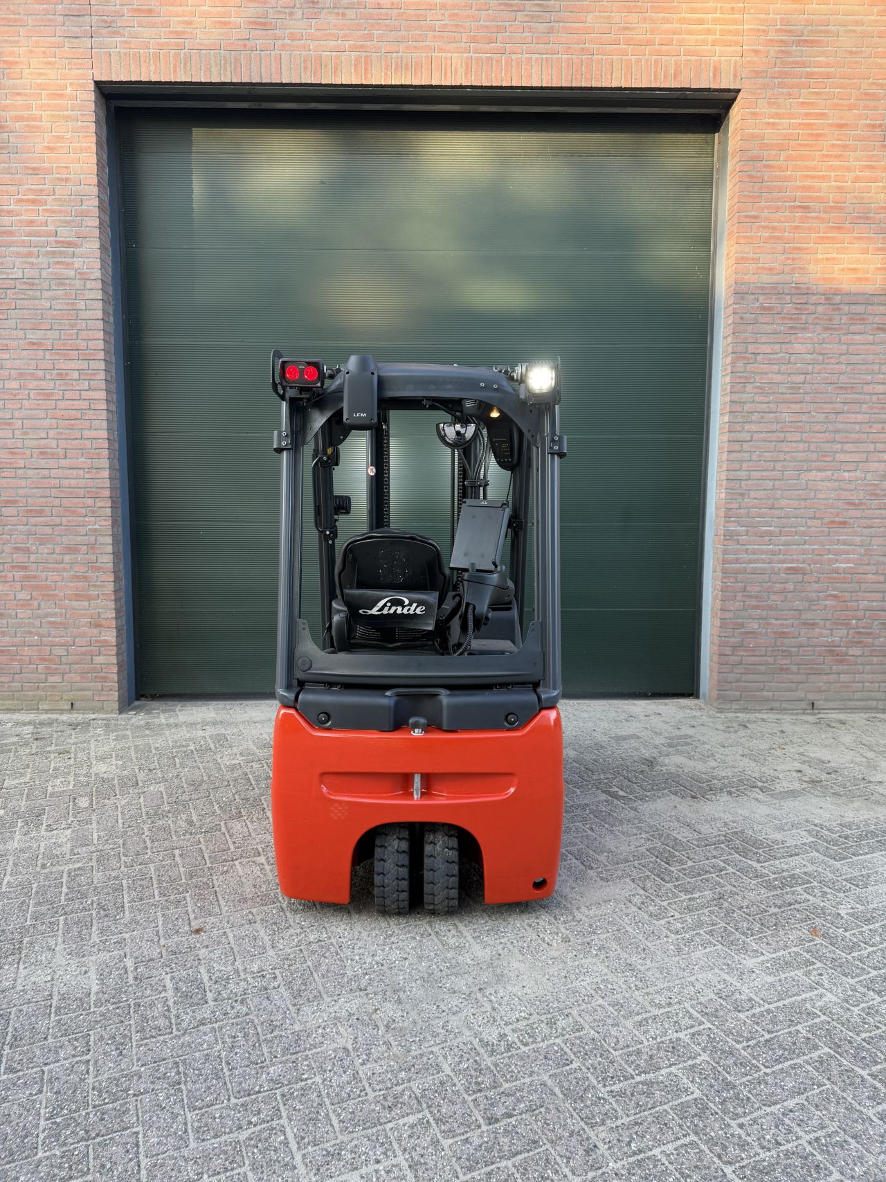 Linde E16C-02 EVO 2019 Triplo elektrische heftruck