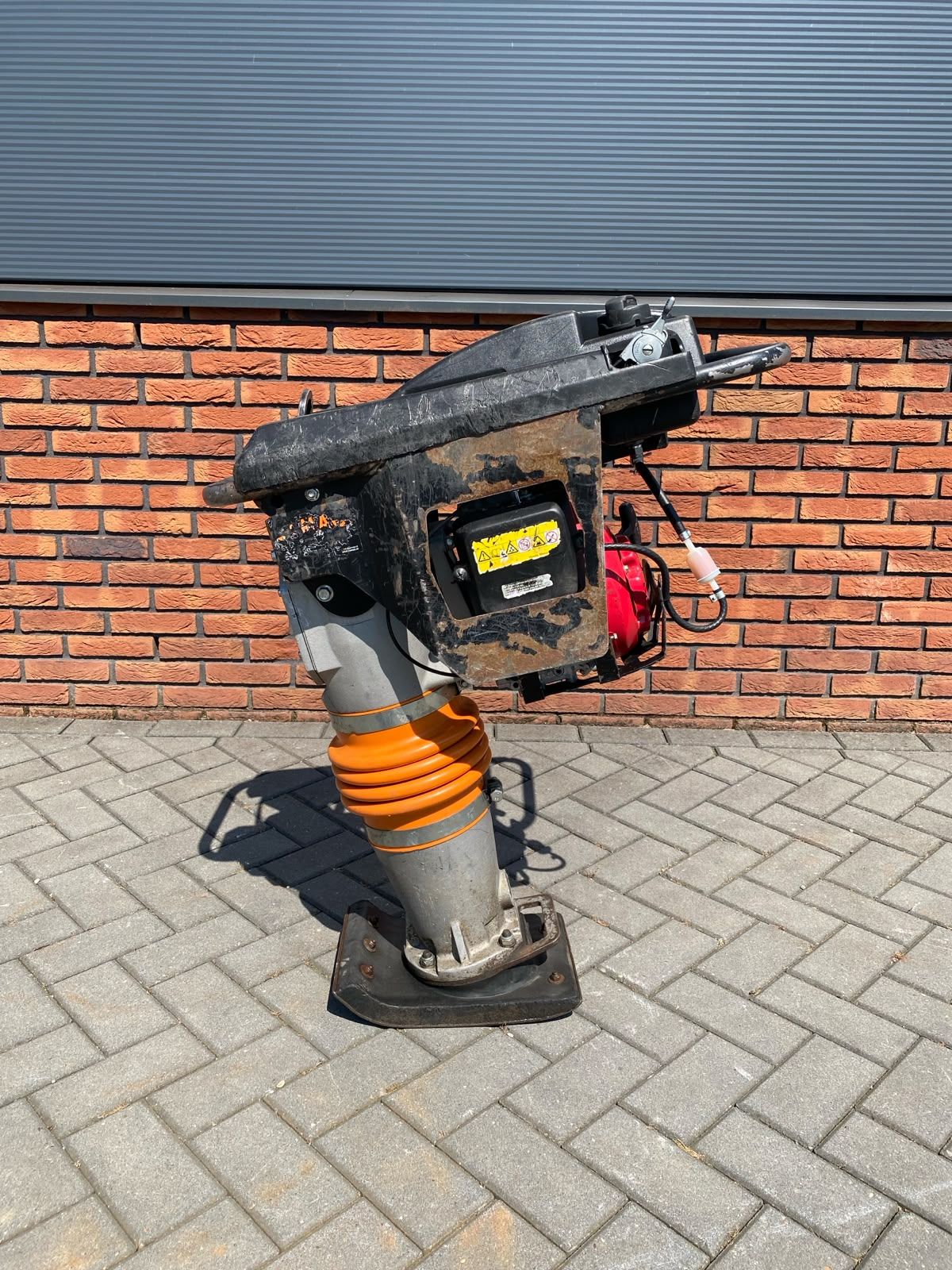 Gebruikte samac S-58 Trilstamper - 58kg - Honda motor.
