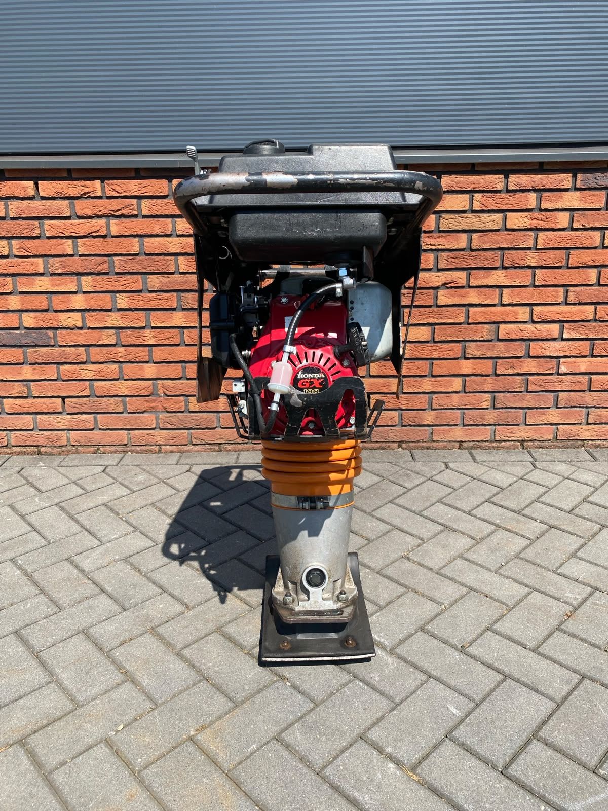 Gebruikte samac S-58 Trilstamper - 58kg - Honda motor.