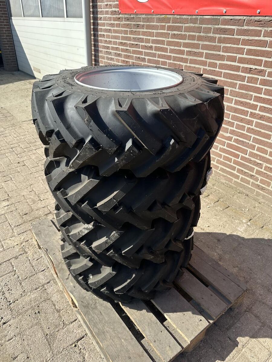 Bandenmarkt 10.00/75 R15.30 tractor tire