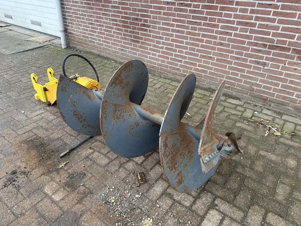 Grondboor CW 05 auger drill