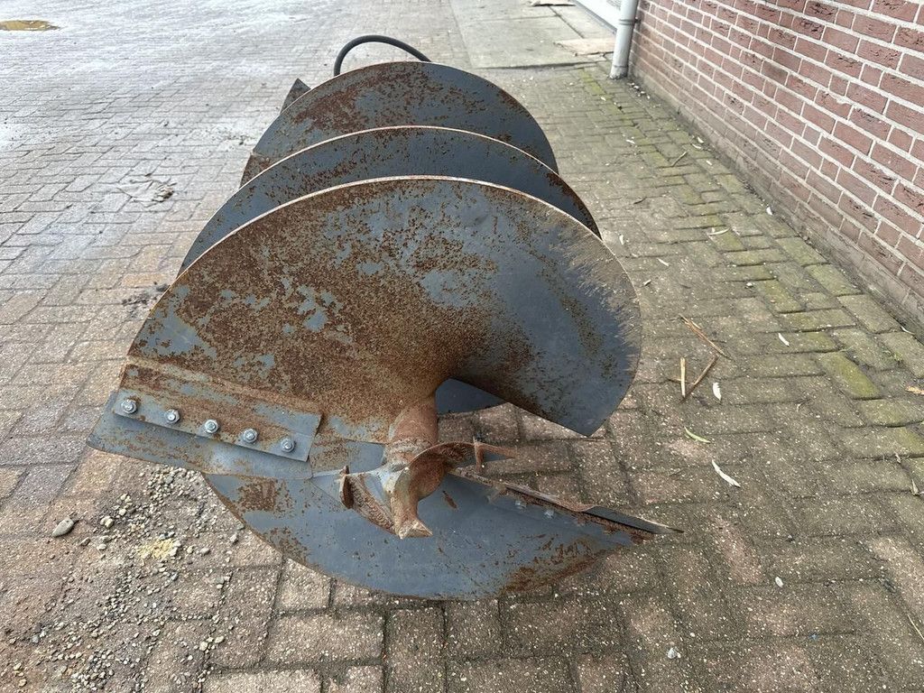 Grondboor CW 05 auger drill