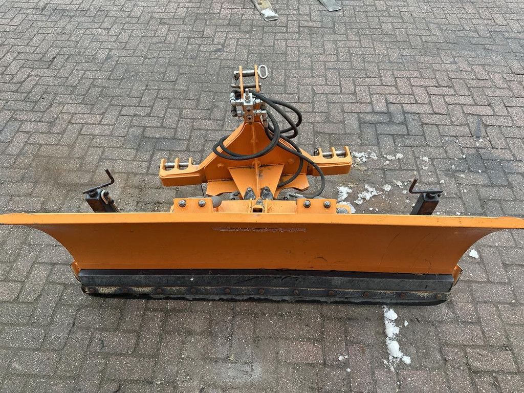Sneeuwschuif - Gebruikt snow plough