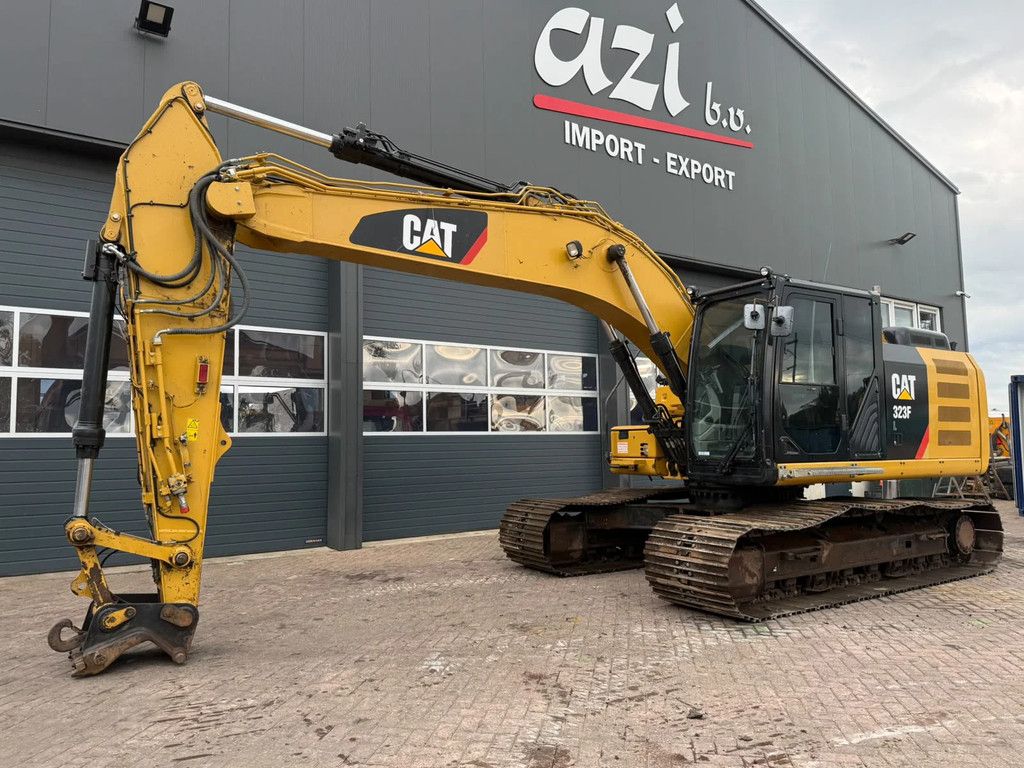 Caterpillar 323FL