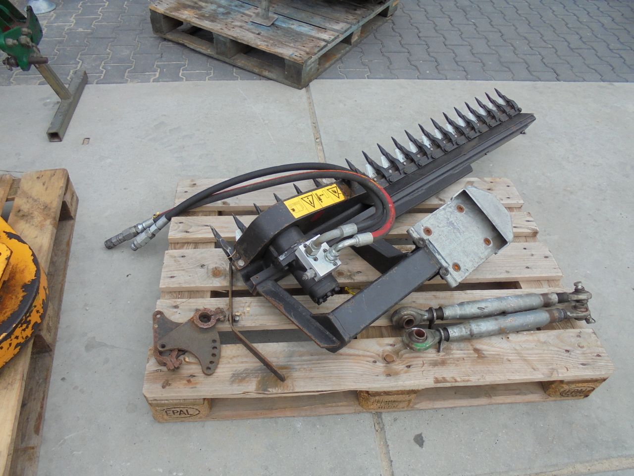 Spearhead,arm,klepelbak,heggensnoeier,heggenknipper