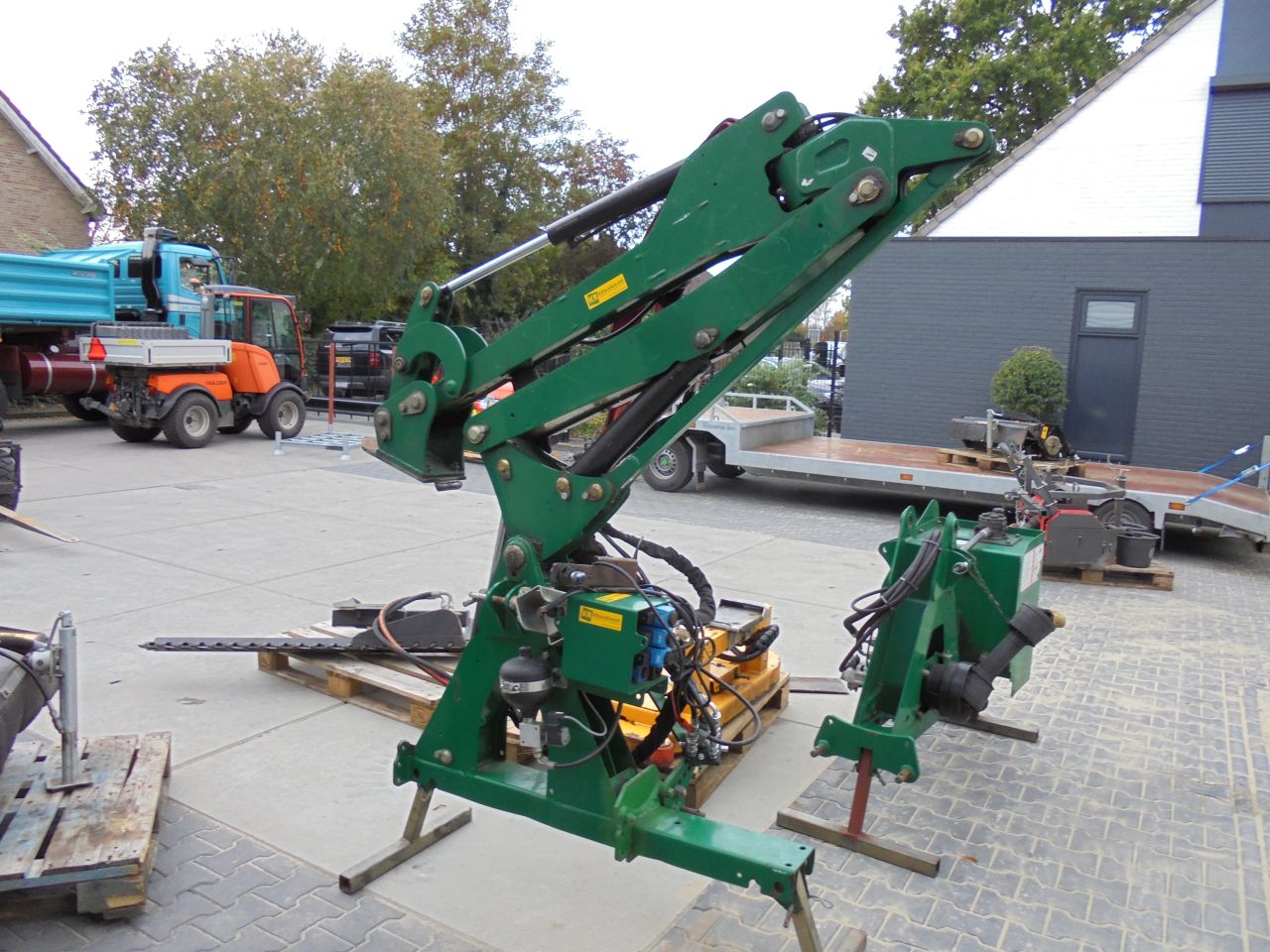 Spearhead,arm,klepelbak,heggensnoeier,heggenknipper