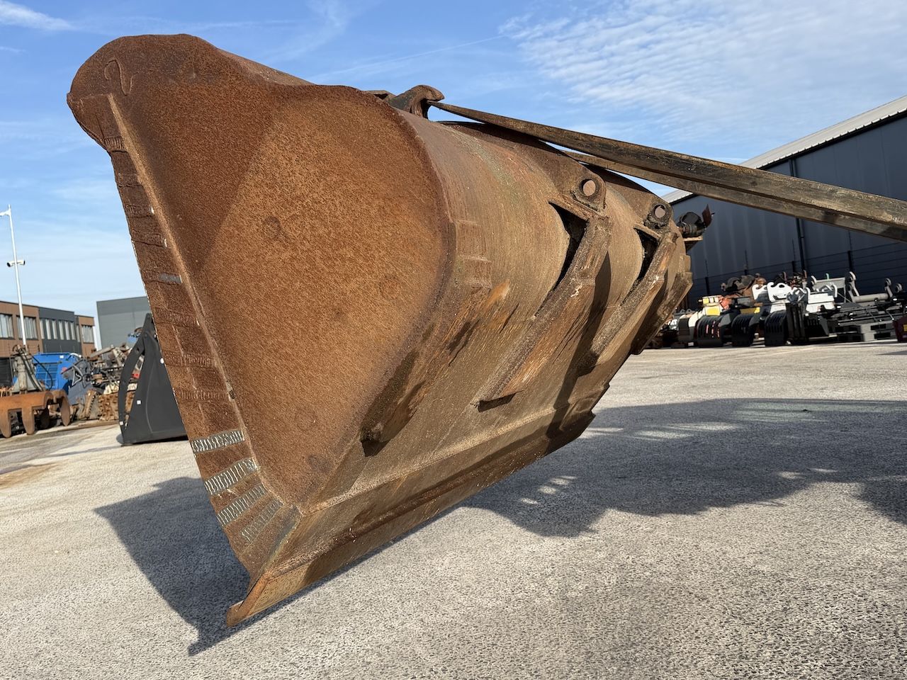 Dichte bak Volvo L110 285cm