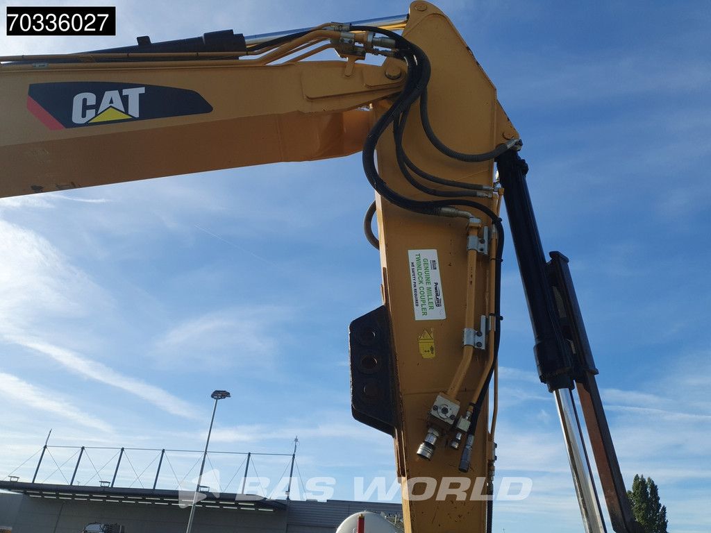 Caterpillar Select 320 Next Gen