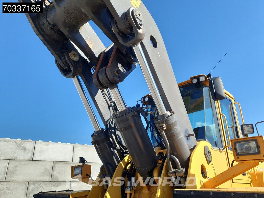 Volvo L220 E QUICK COUPLER
