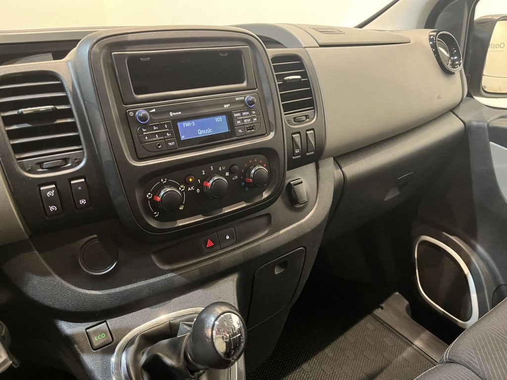 Renault Trafic Passenger 1.6 dCi Grand Personenvervoer / 9-Persoons / Airco / Cruise Control / PDC / € 19.800,- EXCL. BTW