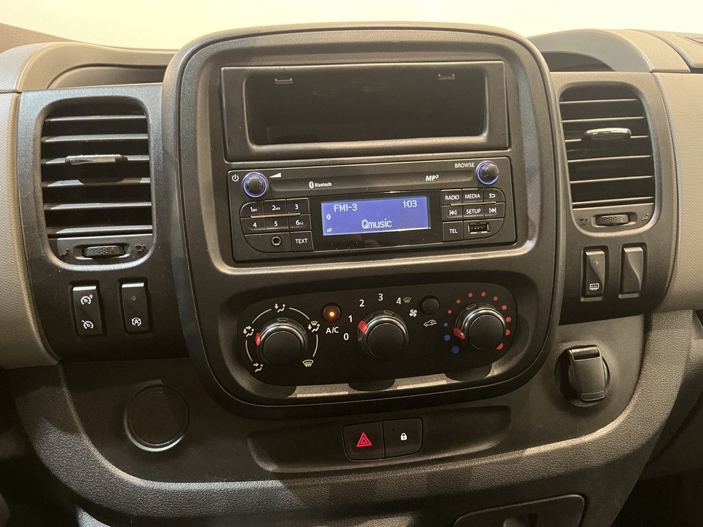 Renault Trafic Passenger 1.6 dCi Grand Personenvervoer / 9-Persoons / Airco / Cruise Control / PDC / € 19.800,- EXCL. BTW