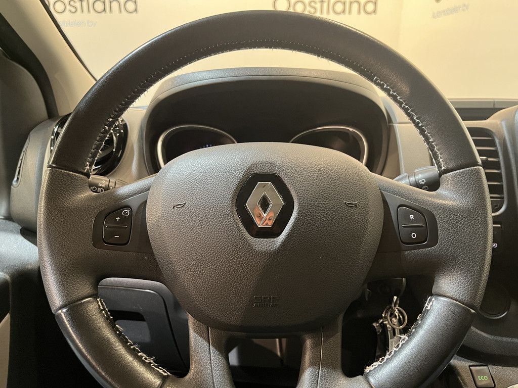 Renault Trafic Passenger 1.6 dCi Grand Personenvervoer / 9-Persoons / Airco / Cruise Control / PDC / € 19.800,- EXCL. BTW