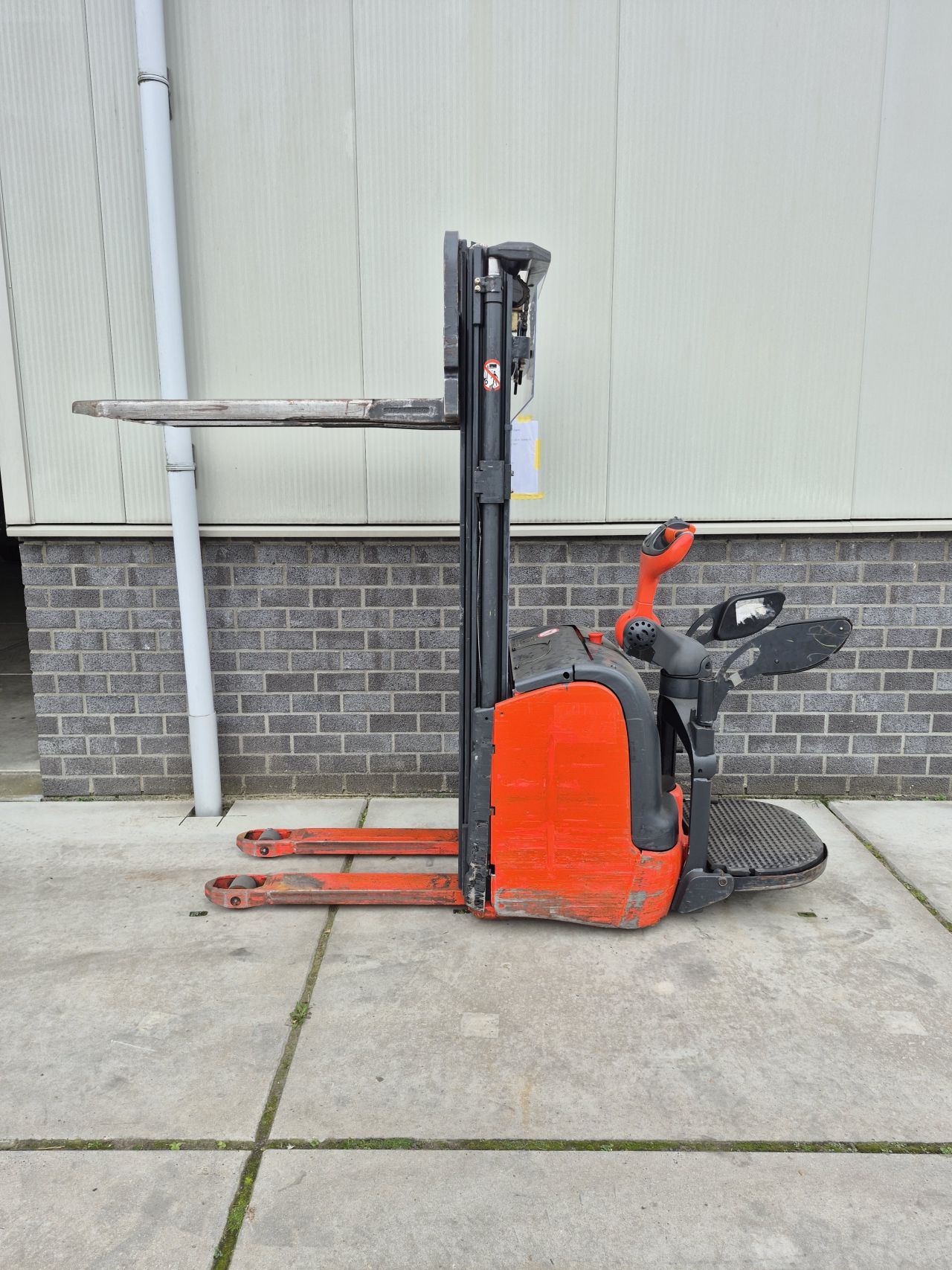Linde L14AP bj 2012 triplex freelift 4.800 mm accu bj 2023