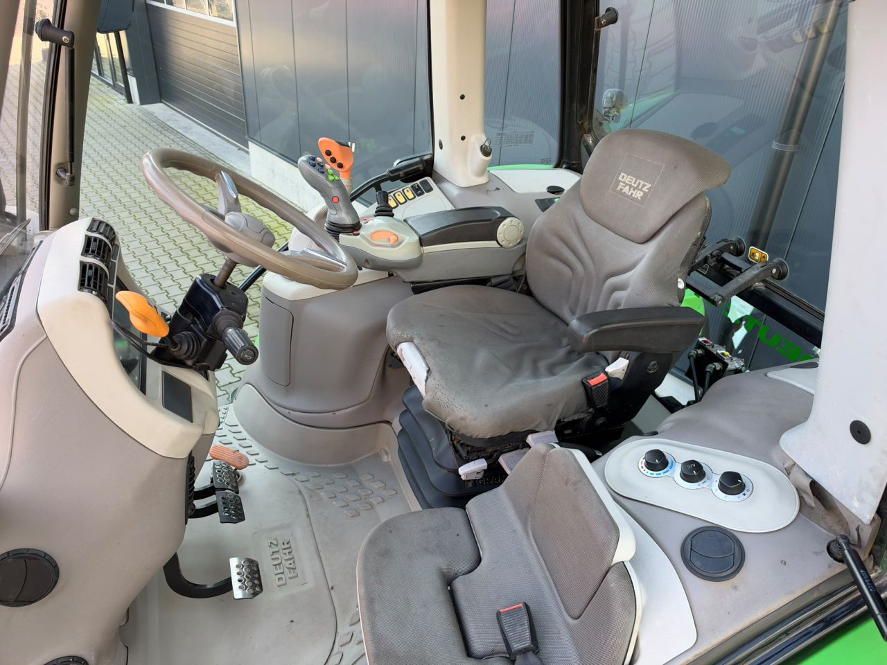 Deutz Agrotron 6140.4