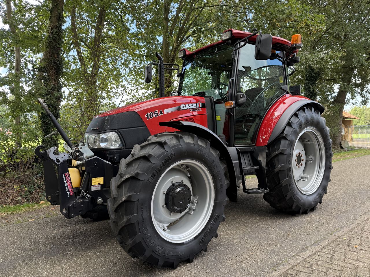 Case IH Farmall 105A