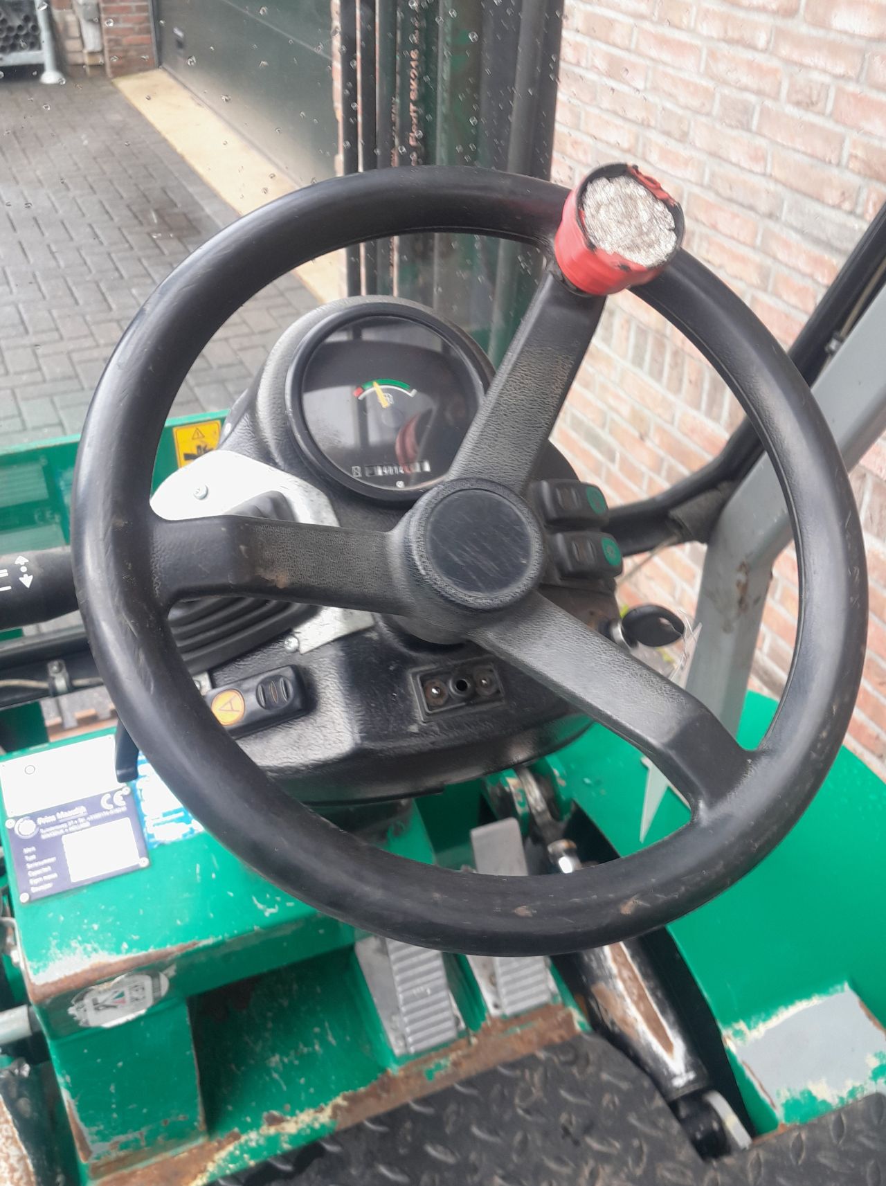 Compacte Diesel Veldheftruck