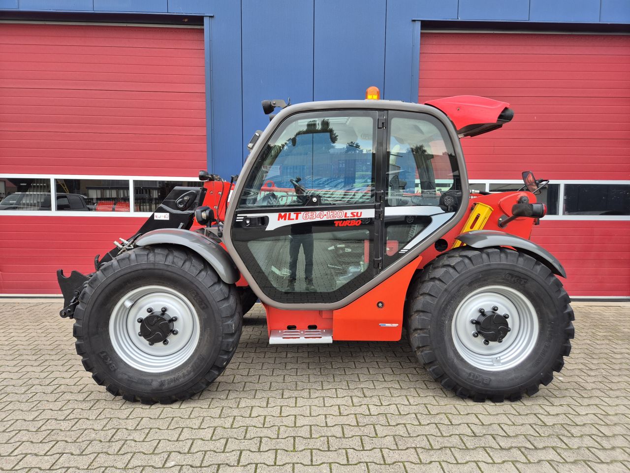 MANITOU MLT634 - 120LSU VERREIKER MET KENTEKEN BOUWJAAR 2012