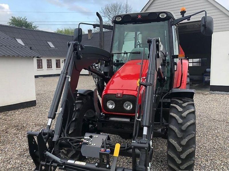 Massey Ferguson 5435