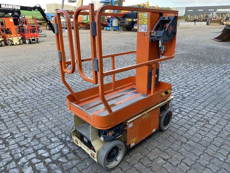 JLG 1230ES