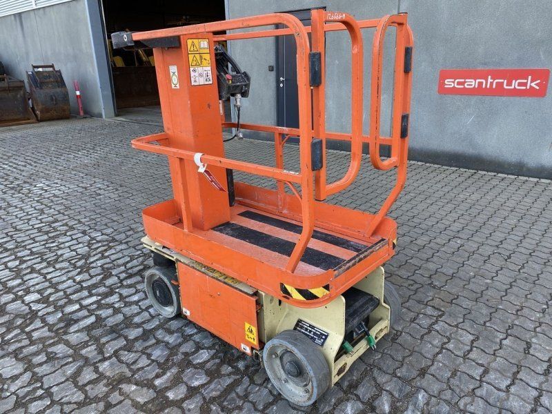 JLG 1230ES