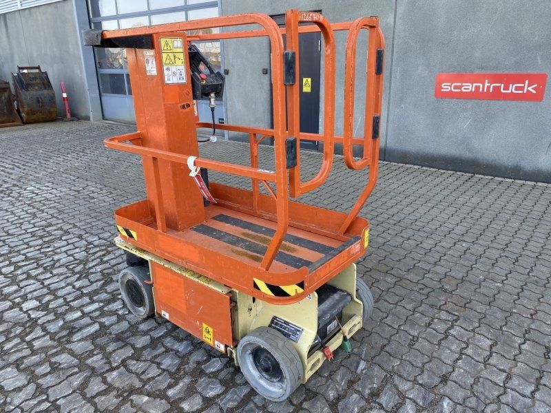 JLG 1230ES