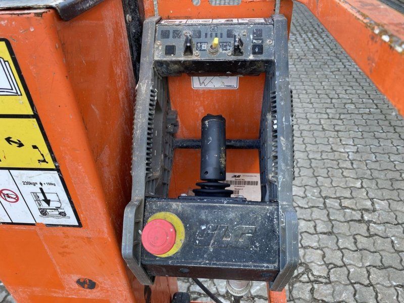 JLG 1230ES