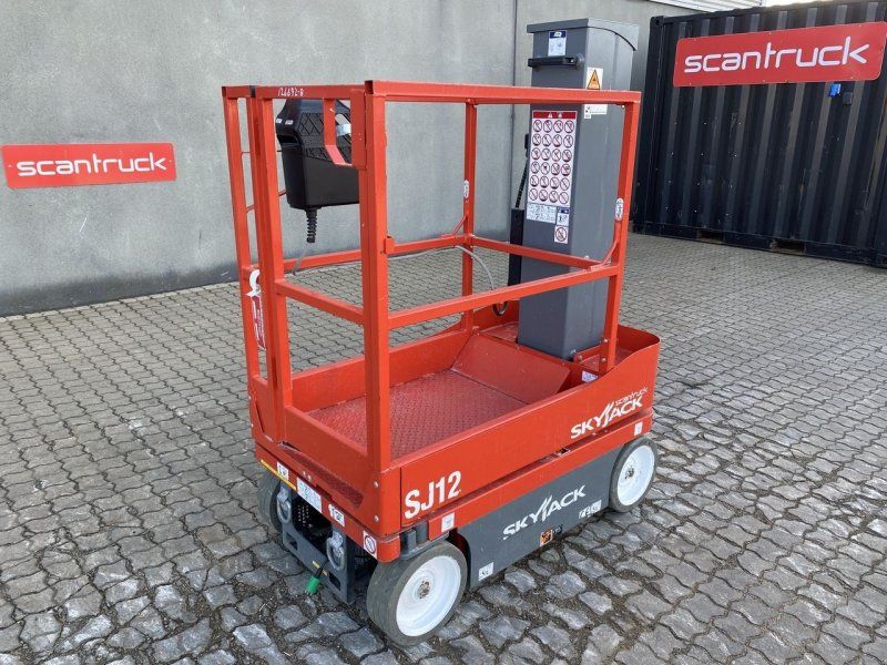 Skyjack SJ12