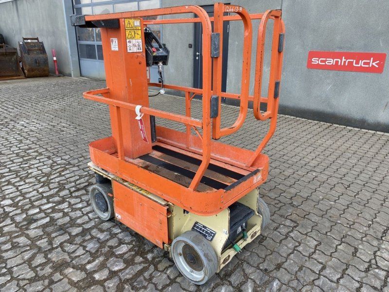 JLG 1230ES